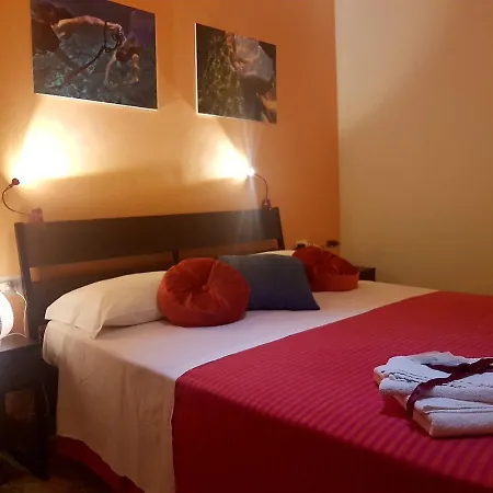 Driade H Vandrerhjem Milazzo